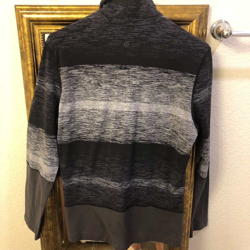 Lululemon 1/2 Zip - image 4